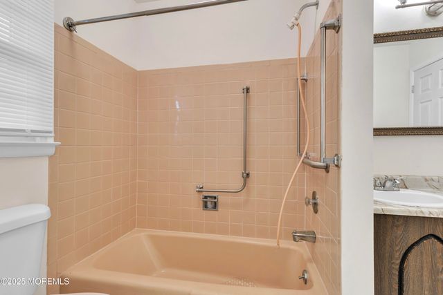 25 Whitman Street, Brick, NJ 08724