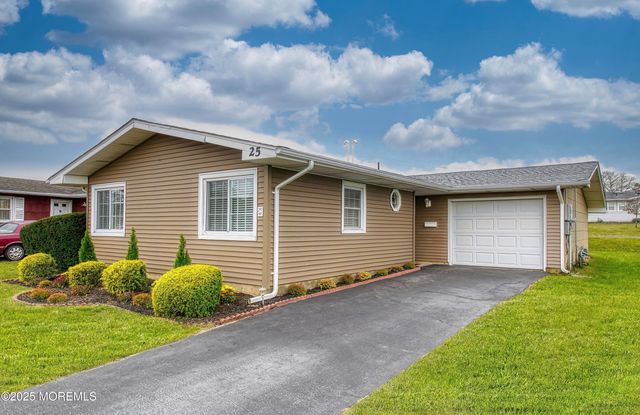 25 Whitman Street, Brick, NJ 08724