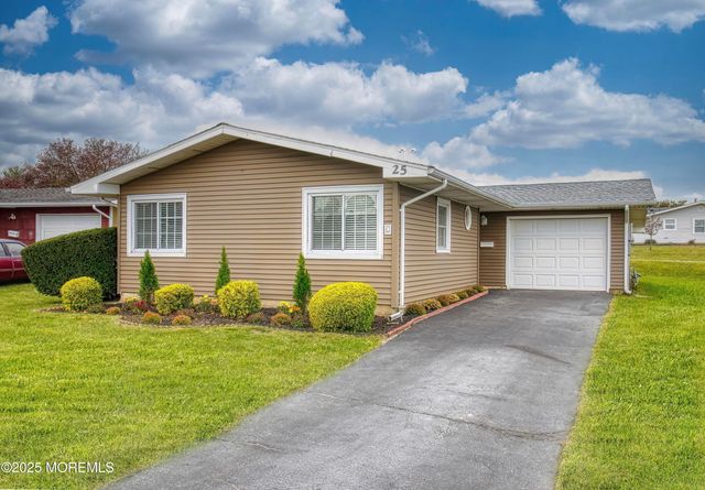 25 Whitman Street, Brick, NJ 08724