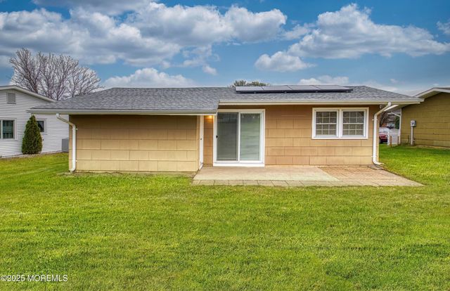 25 Whitman Street, Brick, NJ 08724