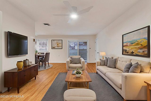 25 Whitman Street, Brick, NJ 08724