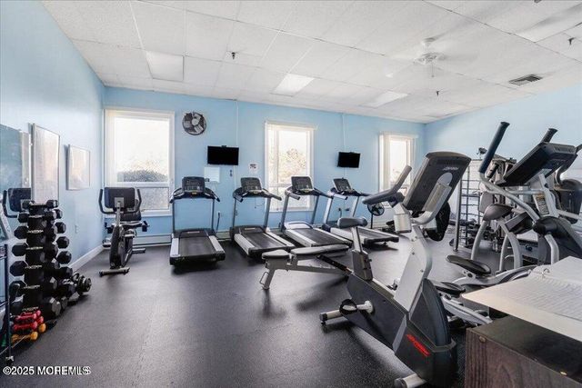 25 Whitman Street, Brick, NJ 08724