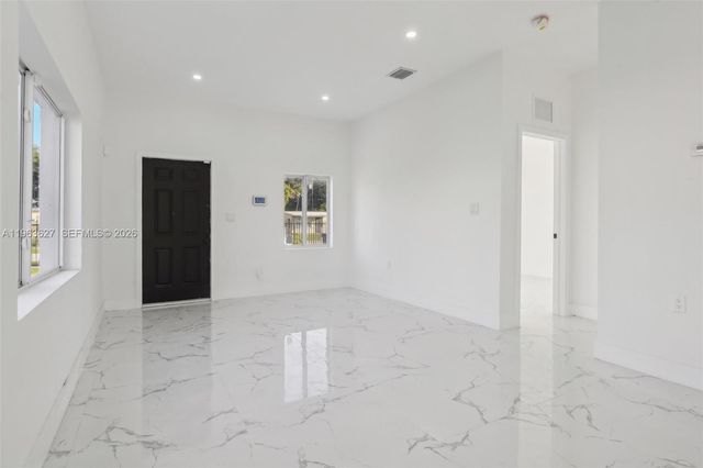 2360 Rutland St, Opa-locka, FL 33054