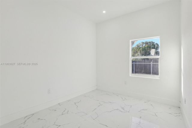 2360 Rutland St, Opa-locka, FL 33054