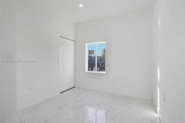 2360 Rutland St, Opa-locka, FL 33054