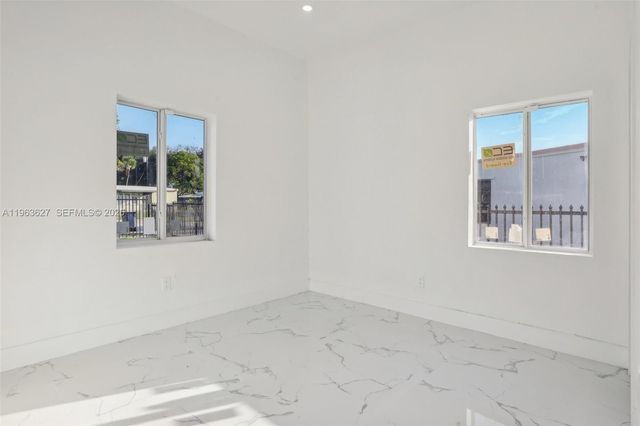 2360 Rutland St, Opa-locka, FL 33054