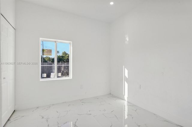 2360 Rutland St, Opa-locka, FL 33054