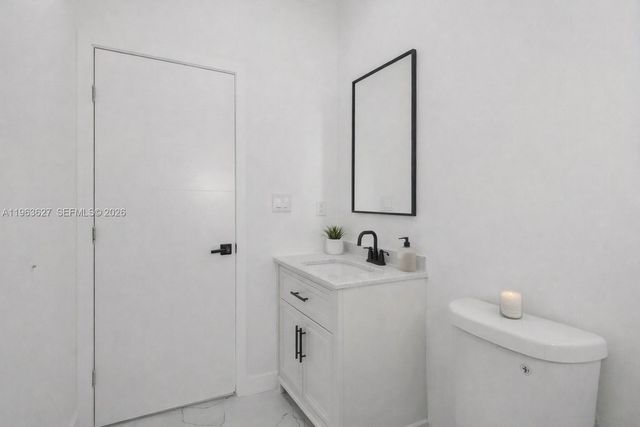 2360 Rutland St, Opa-locka, FL 33054