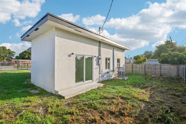 2360 Rutland St, Opa-locka, FL 33054