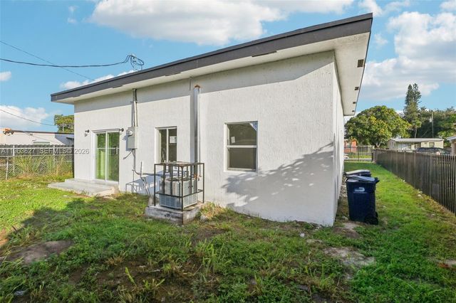 2360 Rutland St, Opa-locka, FL 33054