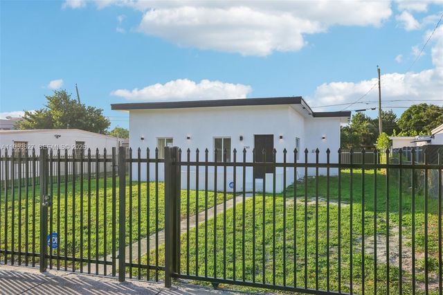 2360 Rutland St, Opa-locka, FL 33054