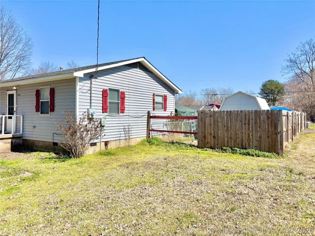 508 NW 6th Street, Stigler, OK 74462