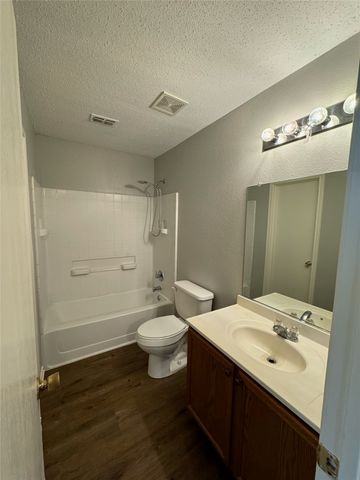1805 Brookwood Drive, Terrell, TX 75160