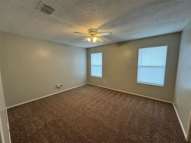 1805 Brookwood Drive, Terrell, TX 75160