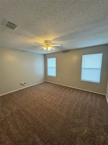 1805 Brookwood Drive, Terrell, TX 75160
