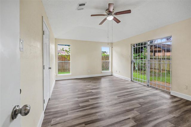 7907 Chancel Drive, Houston, TX 77071