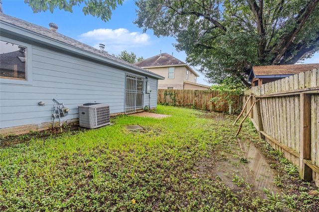 7907 Chancel Drive, Houston, TX 77071