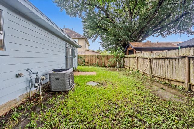 7907 Chancel Drive, Houston, TX 77071