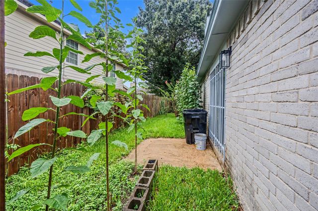 7907 Chancel Drive, Houston, TX 77071