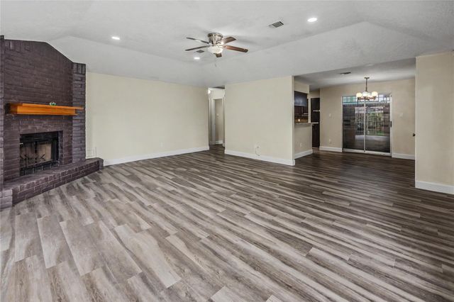 7907 Chancel Drive, Houston, TX 77071