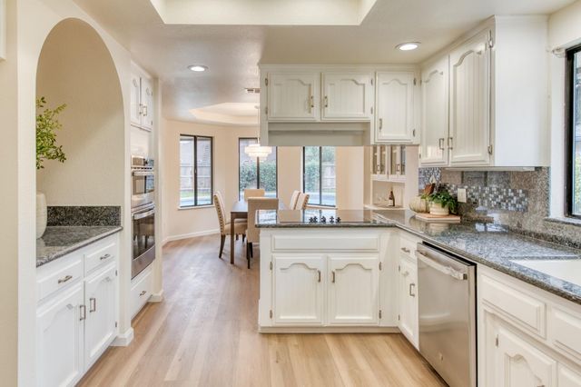 1377 E El Paso Avenue, Fresno, CA 93720