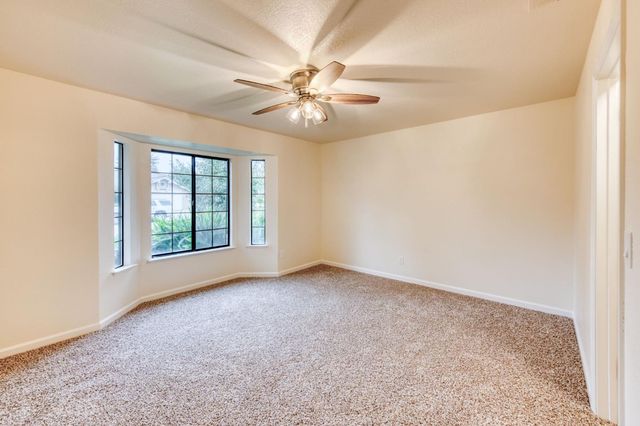 1377 E El Paso Avenue, Fresno, CA 93720