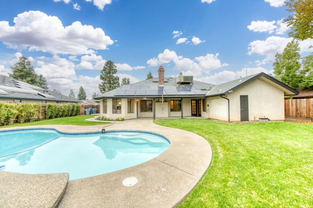 1377 E El Paso Avenue, Fresno, CA 93720