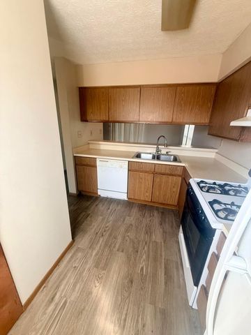 811 Crofton Place, Reynoldsburg, OH 43068