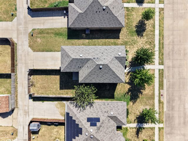1518 Illinois Avenue, Lancaster, TX 75134