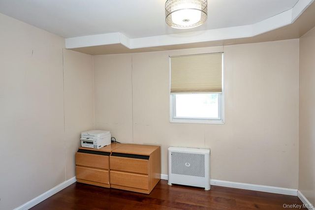 844 Hemlock Street, Franklin Square, NY 11010