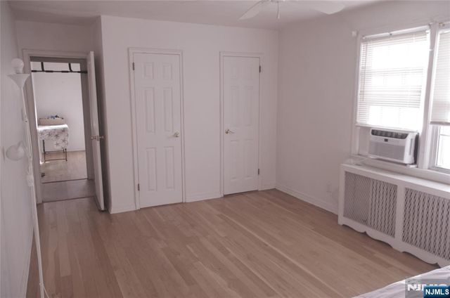 129 River Drive B, Elmwood Park, NJ 07407