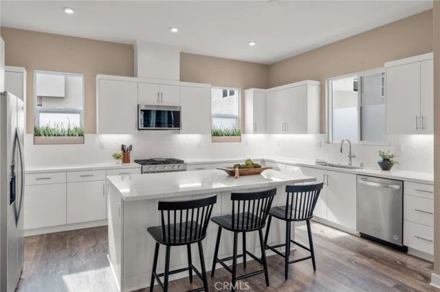 1423 W Cara, Anaheim, CA 92805