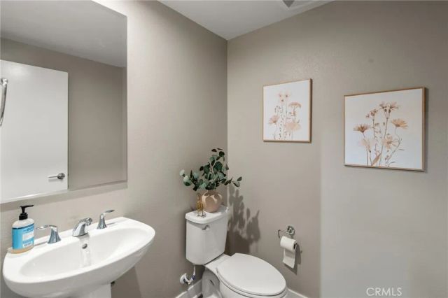 1423 W Cara, Anaheim, CA 92805