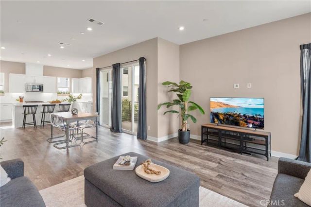 1423 W Cara, Anaheim, CA 92805