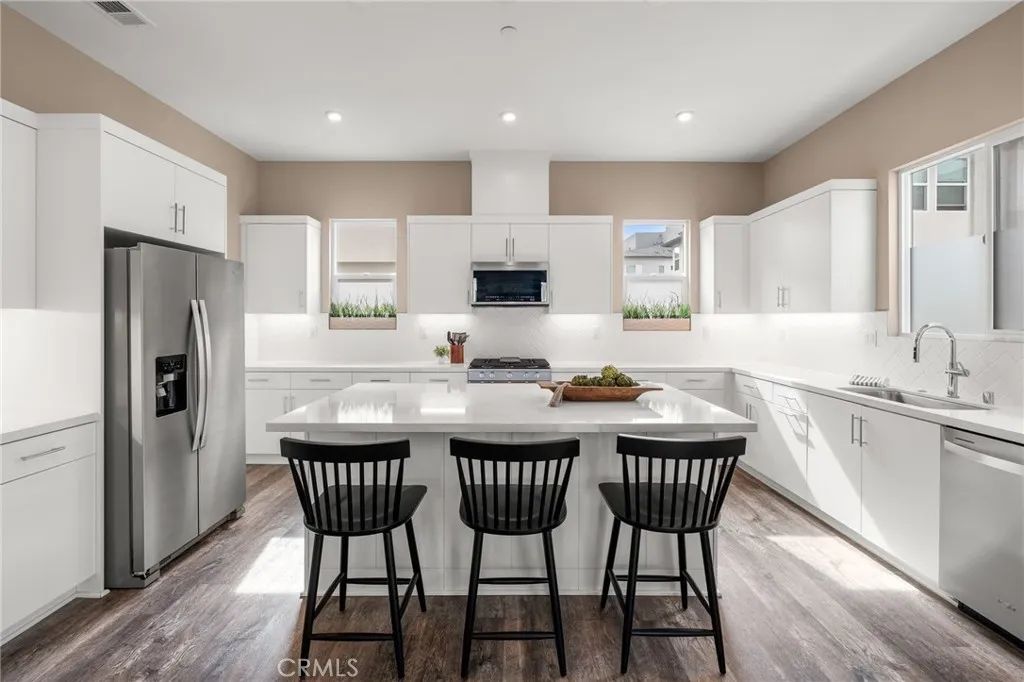 1423 W Cara, Anaheim, CA 92805