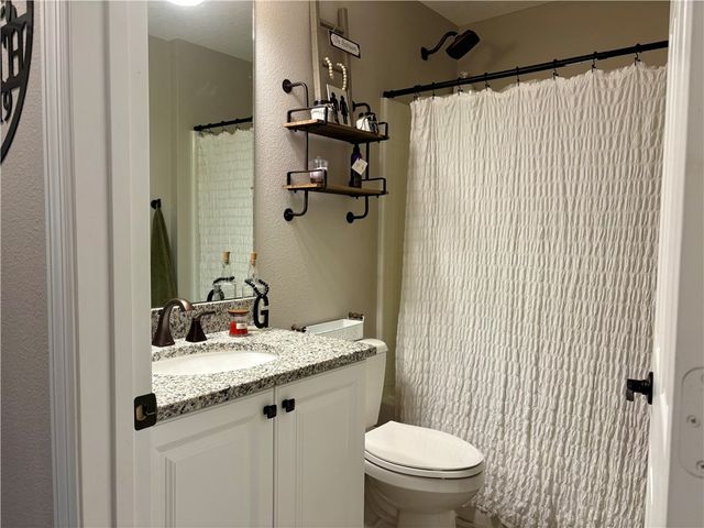 8425 105th Avenue, Vero Beach, FL 32967