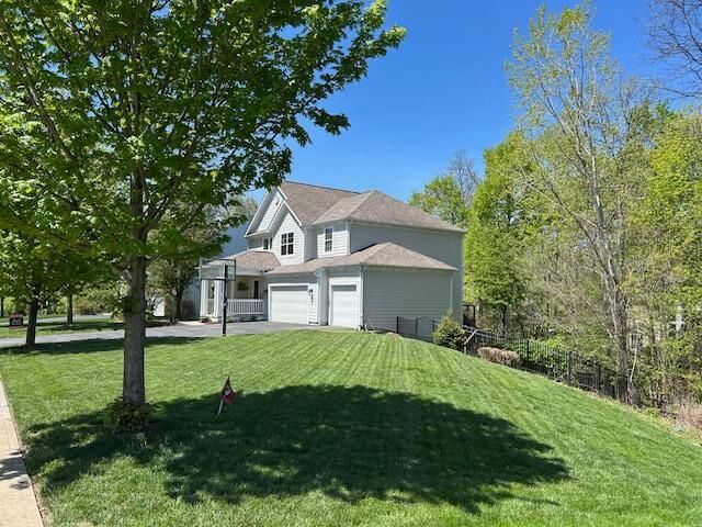 3163 Autumn Applause Drive, Lewis Center, OH 43035