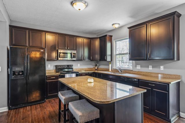 3163 Autumn Applause Drive, Lewis Center, OH 43035