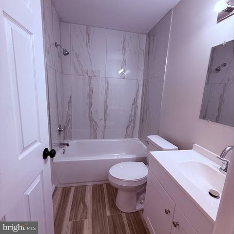 244 EVERLY CT, Mount Laurel, NJ 08054