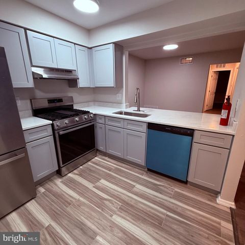 244 EVERLY CT, Mount Laurel, NJ 08054
