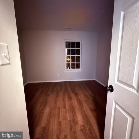244 EVERLY CT, Mount Laurel, NJ 08054