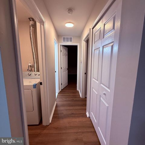 244 EVERLY CT, Mount Laurel, NJ 08054