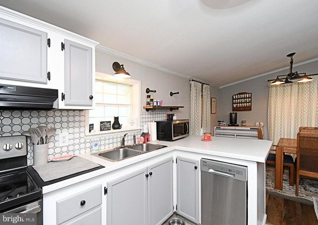 156 VAUX DR, Doylestown, PA 18901