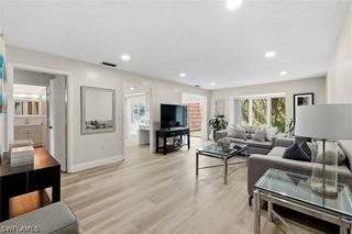 428 Meadowlark LN 428-B, Naples, FL 34105