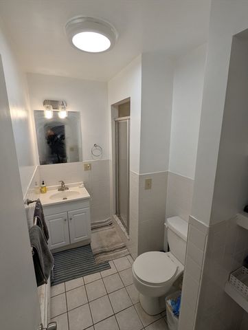 14 Market St 2, Cambridge, MA 02139