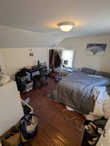 14 Market St 2, Cambridge, MA 02139