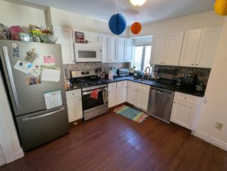 14 Market St 2, Cambridge, MA 02139