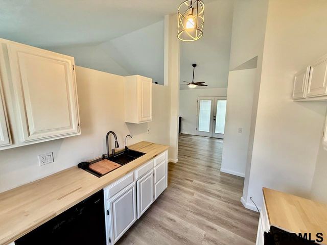 7106 S 145th Street, Omaha, NE 68138