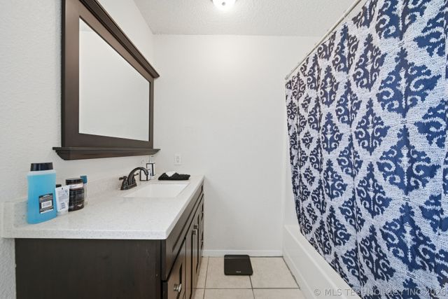 14768 S Yukon Avenue, Glenpool, OK 74033