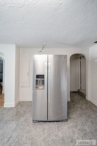 2955 S Central Avenue, Ammon, ID 83402